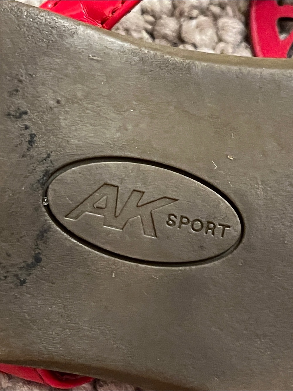 Anne Klein Red Faux Leather Thong Sandals with Cutout Logo Medallion - Picture 10 of 10